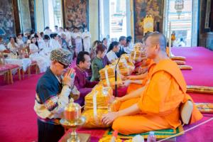 กลุ่มศิลปินจิตอาสา ร่วมกิจกรรม “ห่มผ้าพระบรมเจดีย์ภูเขาทอง” ในโครงการ “ห่มผ้าพระธาตุ เสริมบารมี สืบสานพุทธศาสนา ประจำปี ๒๕๖๙”