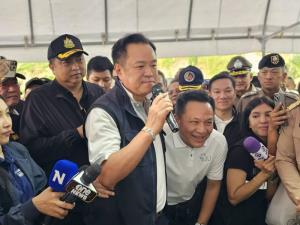 “อนุทิน”   มาตามนัด ลุยสางปัญหารุก "หาดฟรีดอม" สั่งฟันมาเฟีย ยาหอม ไม่ต้องกลัวเรื่องนี้จบแล้ว ขอโทษที่มาช้า