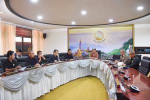 ผู้ว่าฯ เชียงใหม่ประชุมหน่วยงานความมั่นคง สั่งเข้มทุกอำเภอตรวจสอบย้อนหลัง10ปีข้อมูลย้ายเข้าออกทะเบียนบ้านและผู้ถือบัตรชมพู